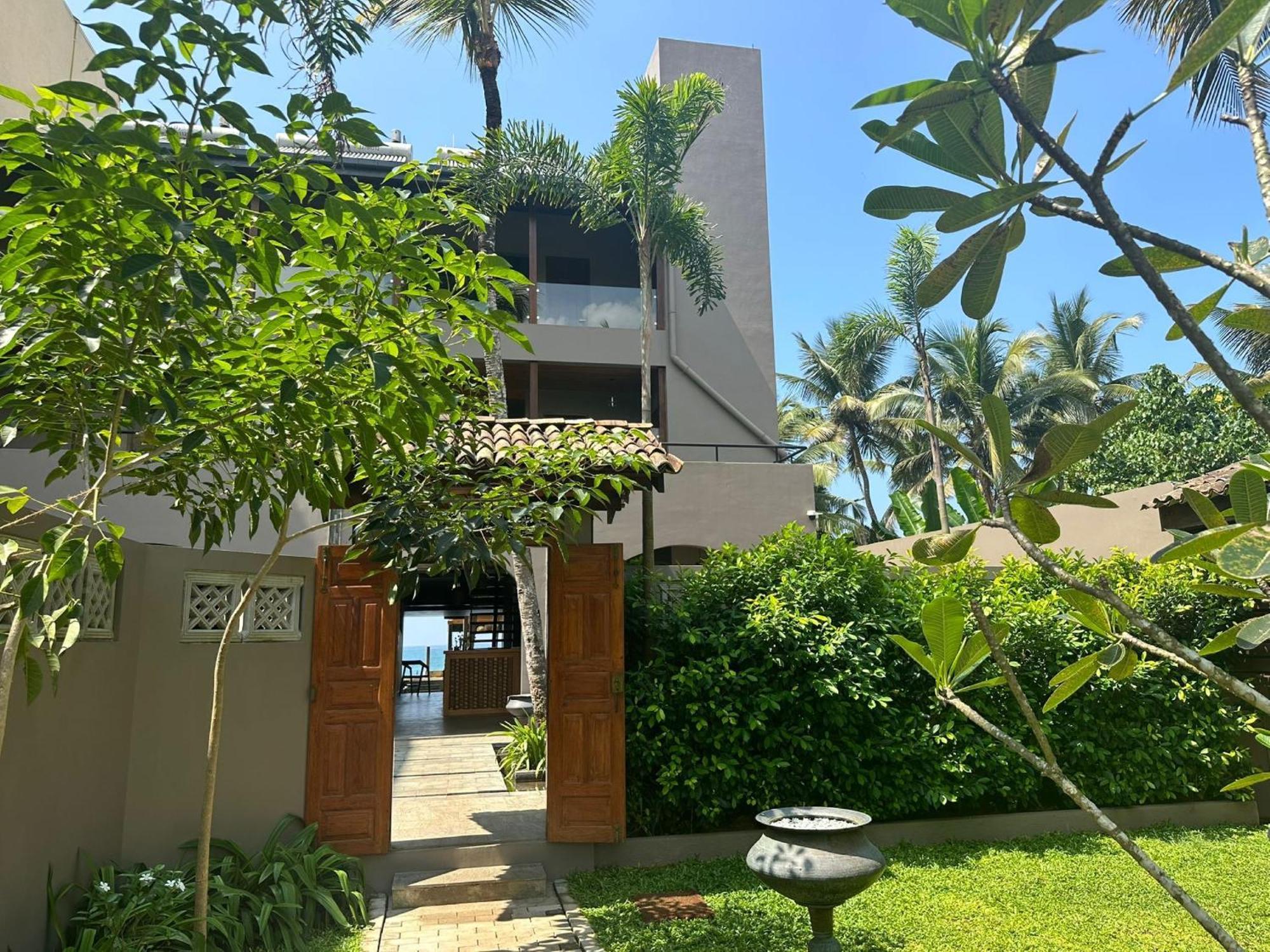 Bk Beach Boutique Hotel - Hikkaduwa Εξωτερικό φωτογραφία