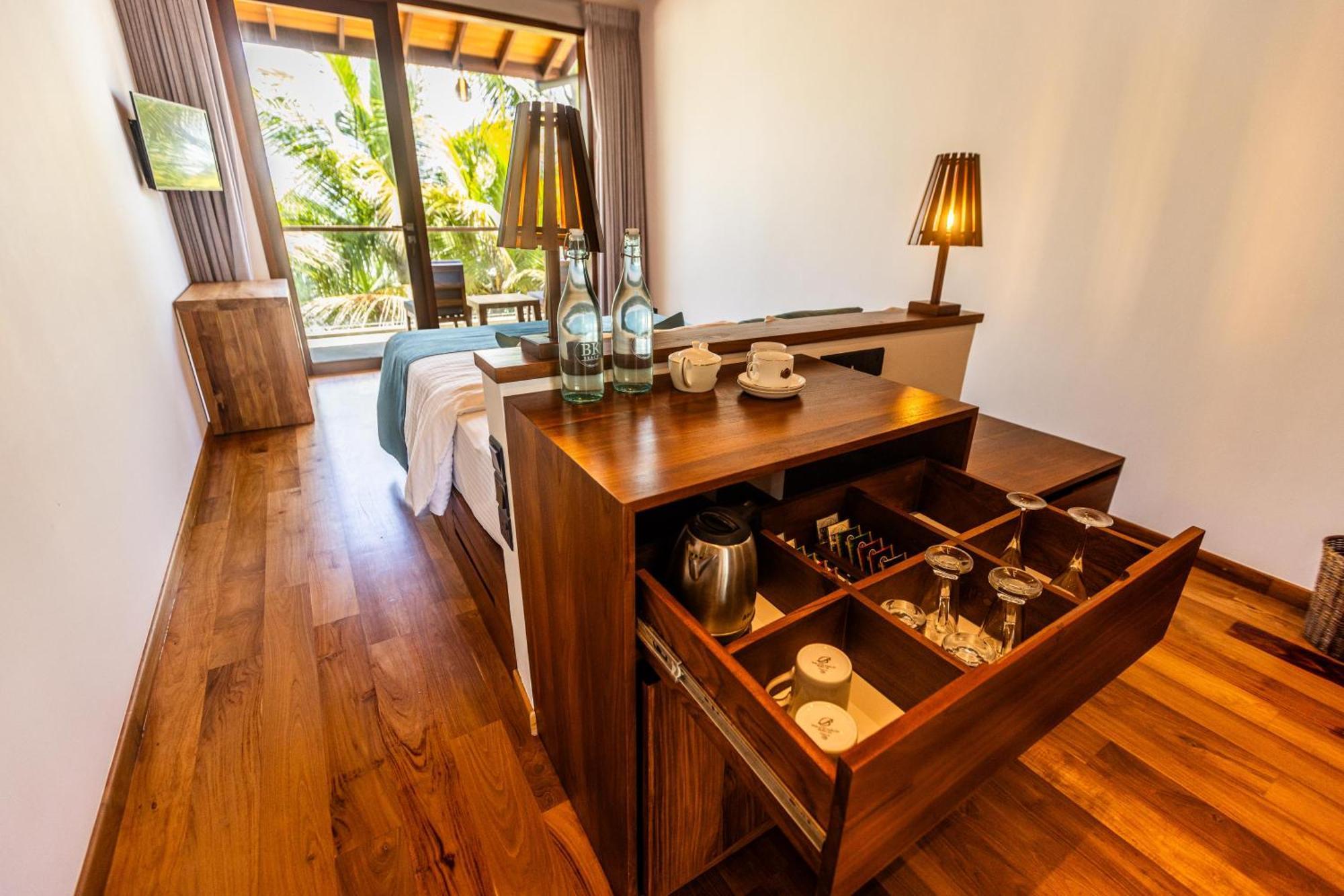 Bk Beach Boutique Hotel - Hikkaduwa Εξωτερικό φωτογραφία